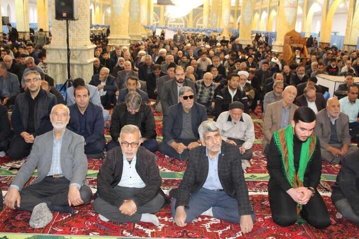 تصاویر/ اقامه نماز عبادی سیاسی جمعه در بناب