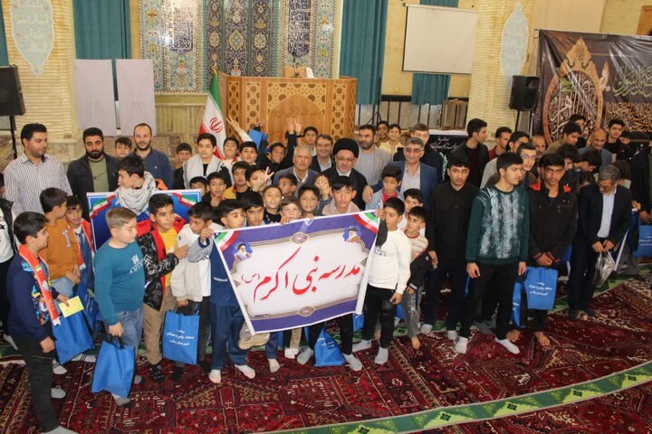 تصاویر/ اقامه نماز عبادی سیاسی جمعه در بناب