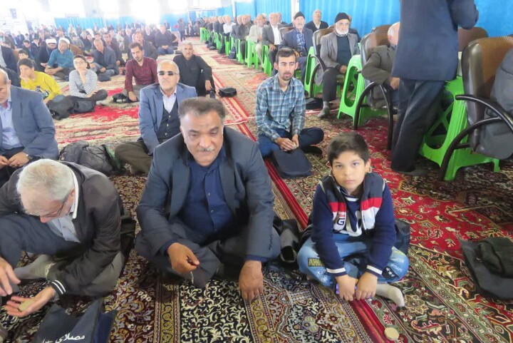 تصاویر/ اقامه نماز عبادی سیاسی جمعه در سراب