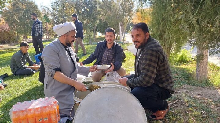 تصاویر/اعزام طلاب مدرسه علمیه امام صادق (ع) بیجار به زیارت حرم رضوی