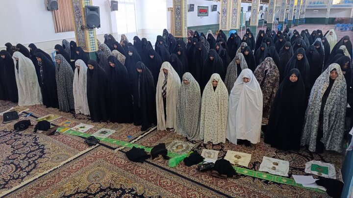 تصاویر/ اقامه نماز جمعه شهر زنگی آباد