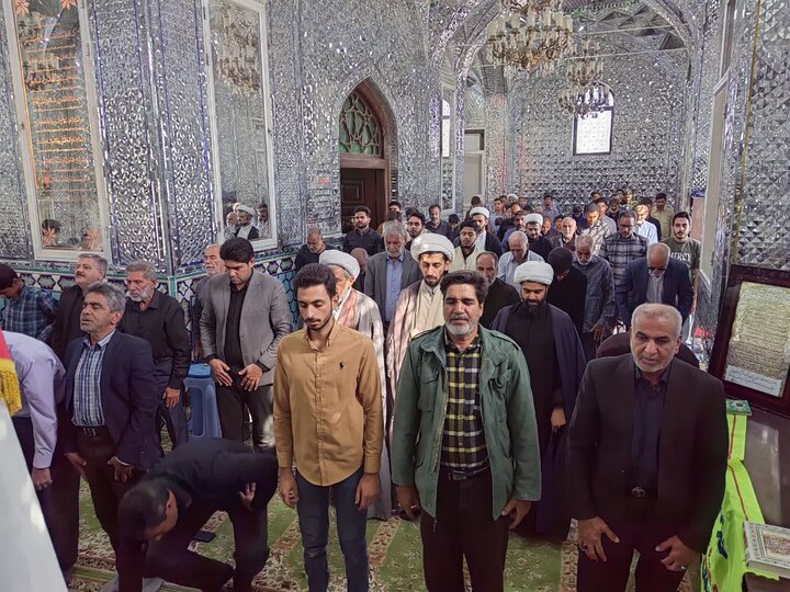 تصاویر/ اقامه نماز جمعه شهر شهداد