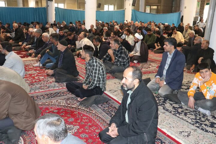 تصاویر / نماز جمعه شهر اقبالیه قزوین از نگاه دوربین