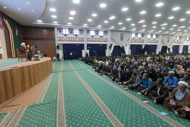 تصاویر| دعای ندبه در حسینیه جماران بیرجند