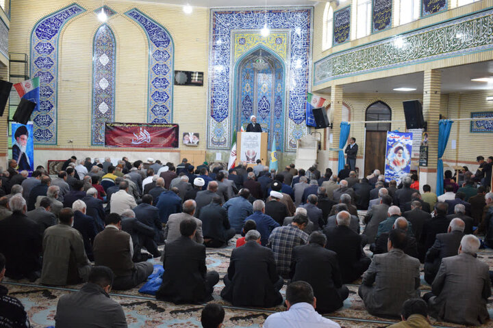 تصاویر/ اقامه نماز جمعه بیجار