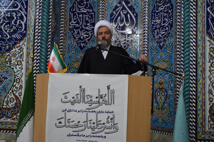 تصاویر/ اقامه نماز جمعه بیجار