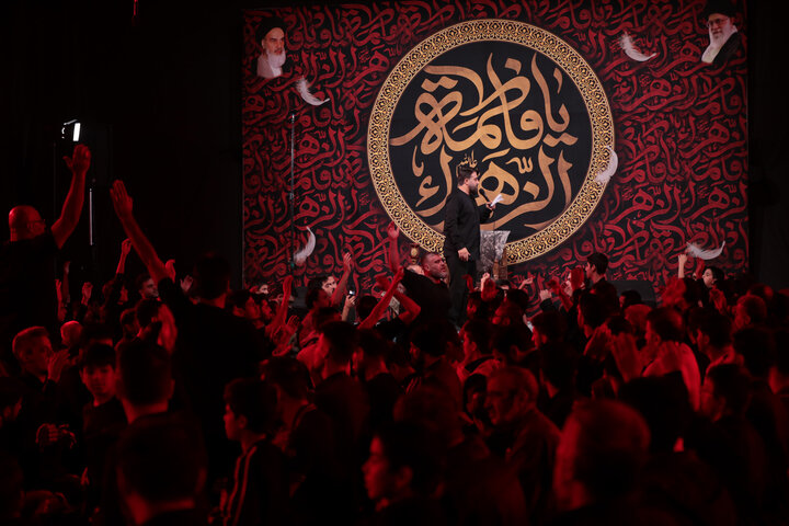 تصاویر/ مراسم عزاداری شهادت حضرت فاطمه زهرا(س)در حرم مطهر حضرت موسی مبرقع(ع)