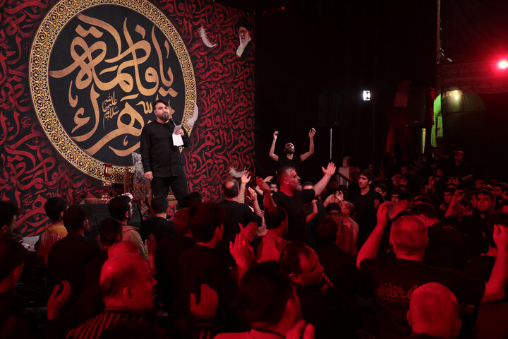 تصاویر/ مراسم عزاداری شهادت حضرت فاطمه زهرا(س)در حرم مطهر حضرت موسی مبرقع(ع)