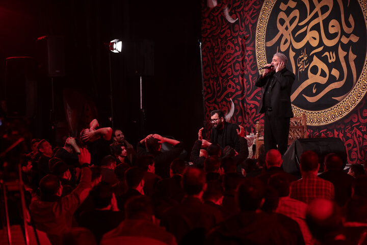 تصاویر/ مراسم عزاداری شهادت حضرت فاطمه زهرا(س)در حرم مطهر حضرت موسی مبرقع(ع)