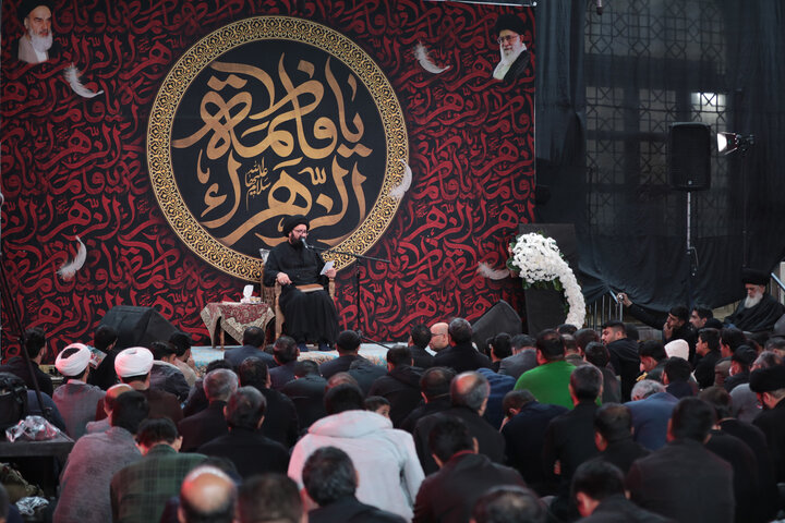 تصاویر/ مراسم عزاداری شهادت حضرت فاطمه زهرا(س)در حرم مطهر حضرت موسی مبرقع(ع)