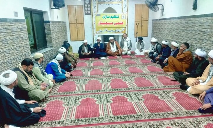 مجلسِ علمائے مکتبِ اہل بیت کے تحت شیخوپورہ پاکستان میں ”سیرتِ سیدہ فاطمہ زہراء (س)“ کے عنوان پر علمی سیمینار کا انعقاد