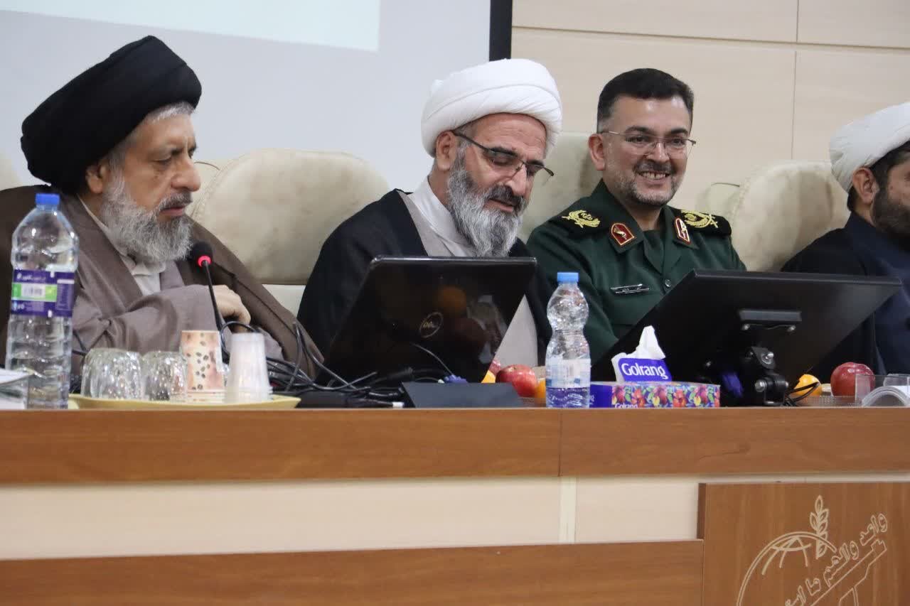 نقطه آغاز تربیت، خودسازی است / ضرورت میدان‌داری شبکه صالحین در جهاد تربیتی