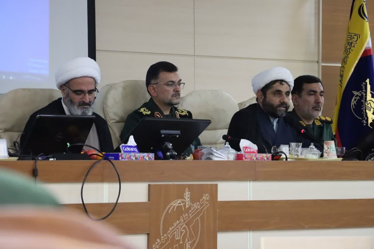 تأکید فرمانده سپاه سمنان بر نقش‌آفرینی بسیج در ۱۲ عرصه با محوریت تربیت صالحین