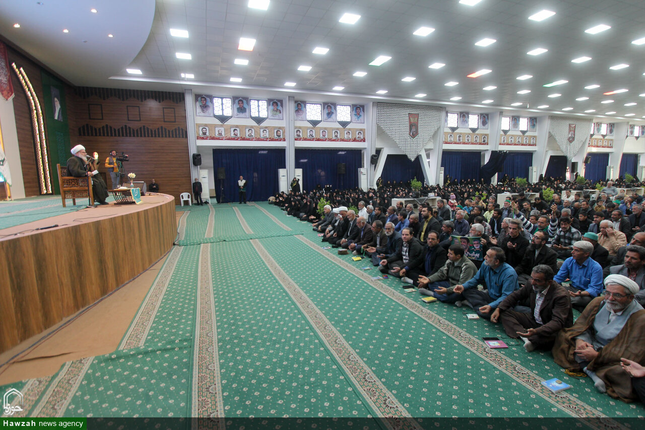 راه نجات بشریت الگوبرداری از سبک زندگی فاطمی