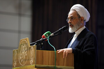 حضور مؤثر در عرصه‌های منطقه‌ای و جهانی از برنامه‌های حوزه علمیه است/ آموزش و پرورش، حوزه و دانشگاه سه ضلع نورانی علم و معرفت‌ است