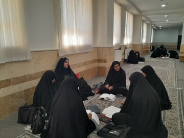 برگزاری اعتکاف علمی ویژه خواهران طلبه کوهدشتی