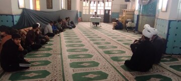 تصاویر/ درس اخلاق طلاب مدرسه علمیه آیت‌الله مدنی کاشانی(ره)