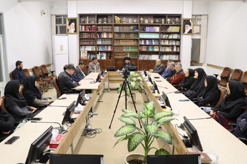 تصاویر | دیدار امام جمعه زنجان با مدیرکل و مسئولین نهاد کتابخانه‌های عمومی استان زنجان