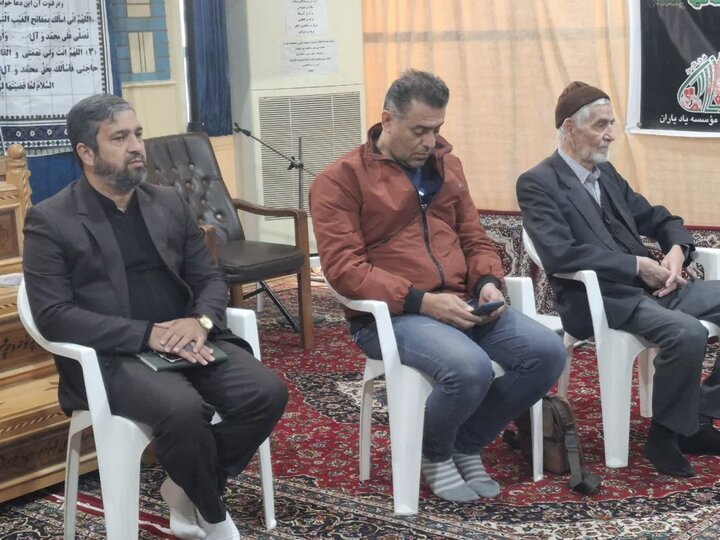 تصاویر/ دیدار رییس اداره فرهنگ و ارشاداسلامی و جمعی از ناشران و مولفین با نماینده ولی فقیه در کاشان