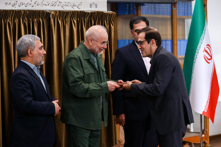 تصاویر/ گرامیداشت روز کتاب، کتابدار و کتابخوانی با حضور قالیباف