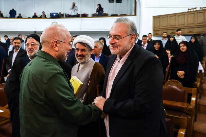 تصاویر/ گرامیداشت روز کتاب، کتابدار و کتابخوانی با حضور قالیباف