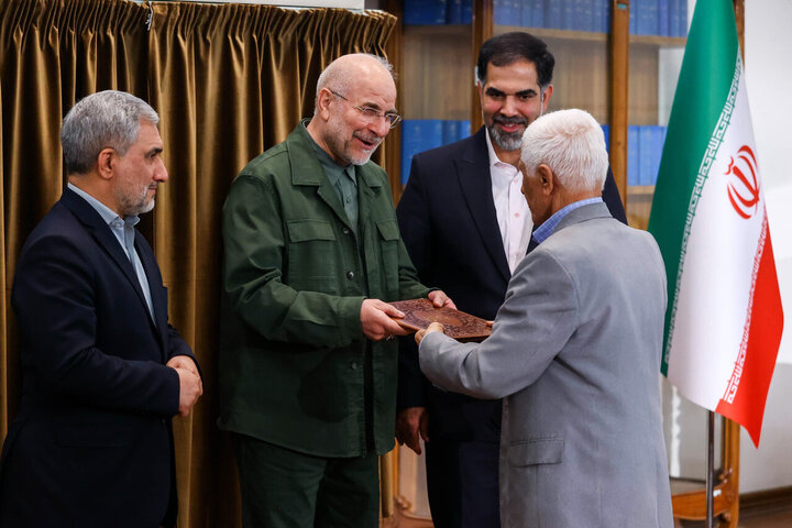 تصاویر/ گرامیداشت روز کتاب، کتابدار و کتابخوانی با حضور قالیباف