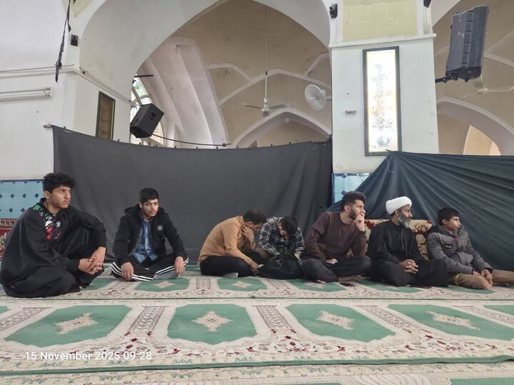 تصاویر/ درس اخلاق طلاب مدرسه علمیه آیت‌الله مدنی کاشانی(ره)