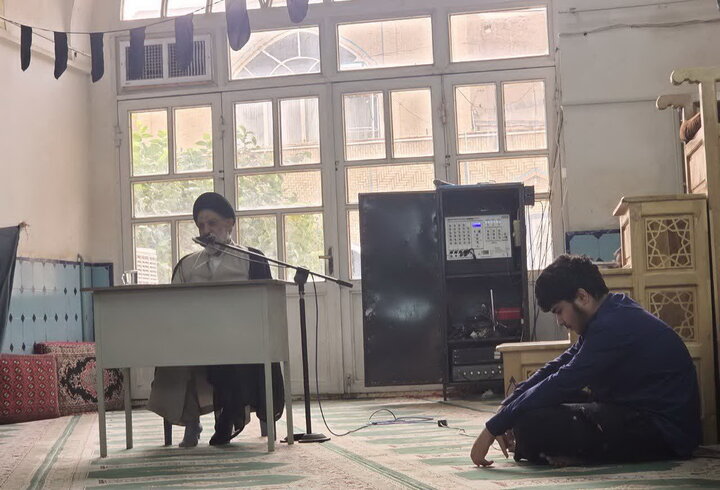 تصاویر/ درس اخلاق طلاب مدرسه علمیه آیت‌الله مدنی کاشانی(ره)