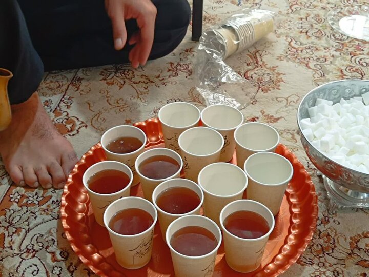 تصاویر/ سفره نذری طلاب مدرسه علمیه دارالعلم اسلامی کاشان