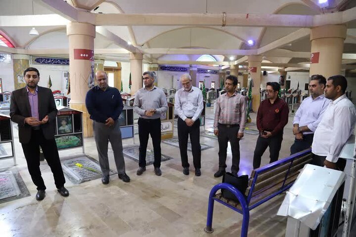 تصاویر/ تجدید بیعت کتابداران بوشهر با شهدا