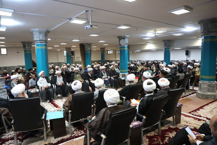 تصاوی/ دیدار اساتید فلسفه سطوح عالی قم با آیت الله اعرافی