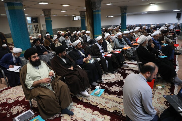 تصاوی/ دیدار اساتید فلسفه سطوح عالی قم با آیت الله اعرافی