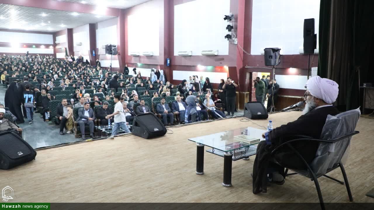 حجت الاسلام والمسلمین محسن حیدری در مراسم "احتفال أجيال الطليعة السنوي"