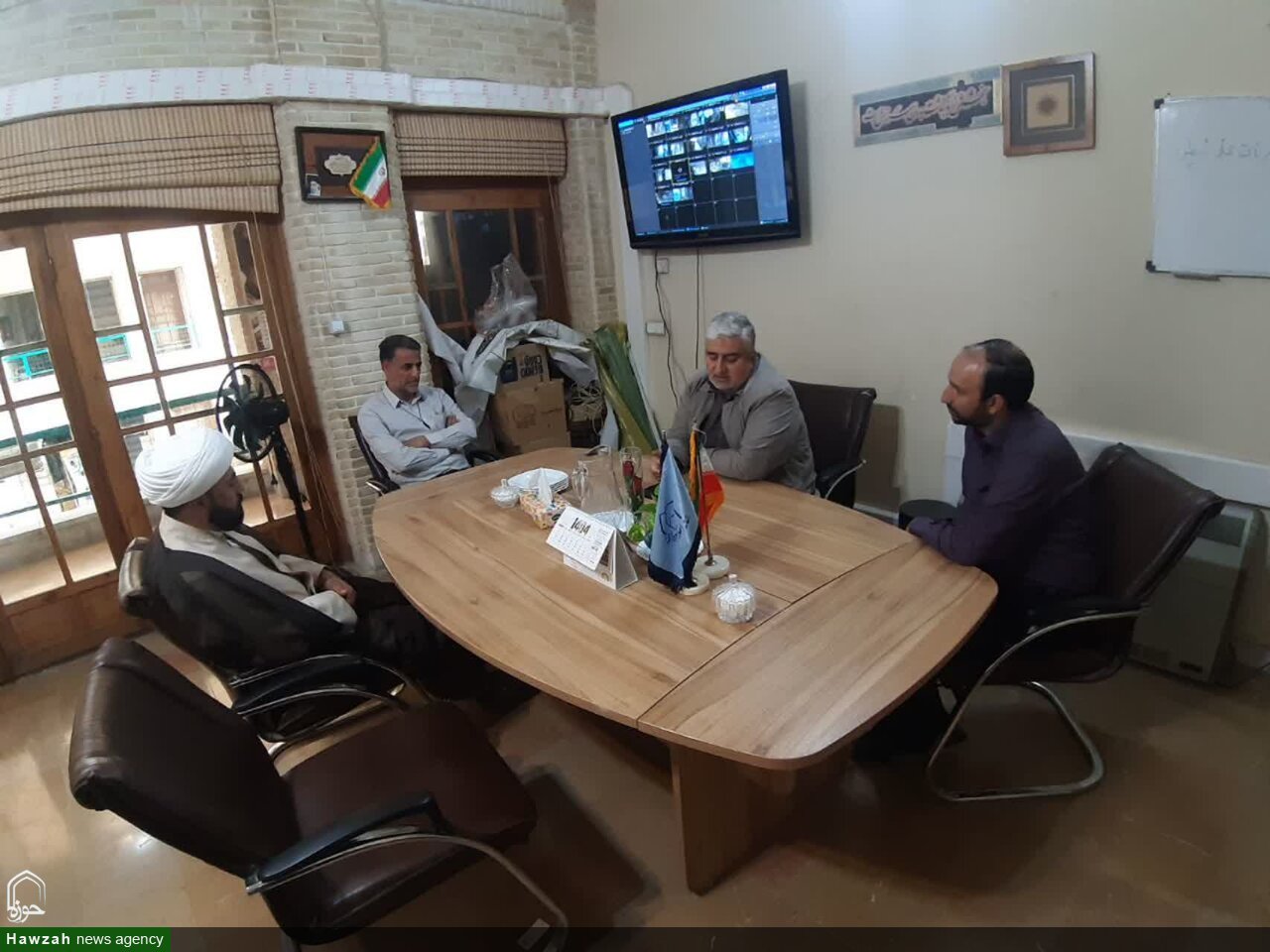 بازدید مسئول دفتر نمایندگی ولی فقیه در بسیج امام رضا (ع) از اردوی دانش آموزان +تصاویر