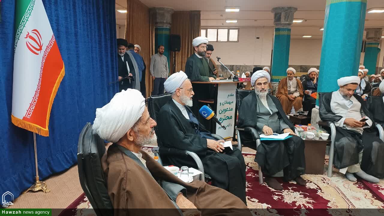 آیت الله اعرافی مدیر حوزه های علمیه کشور در جمع اساتید علوم عقلی