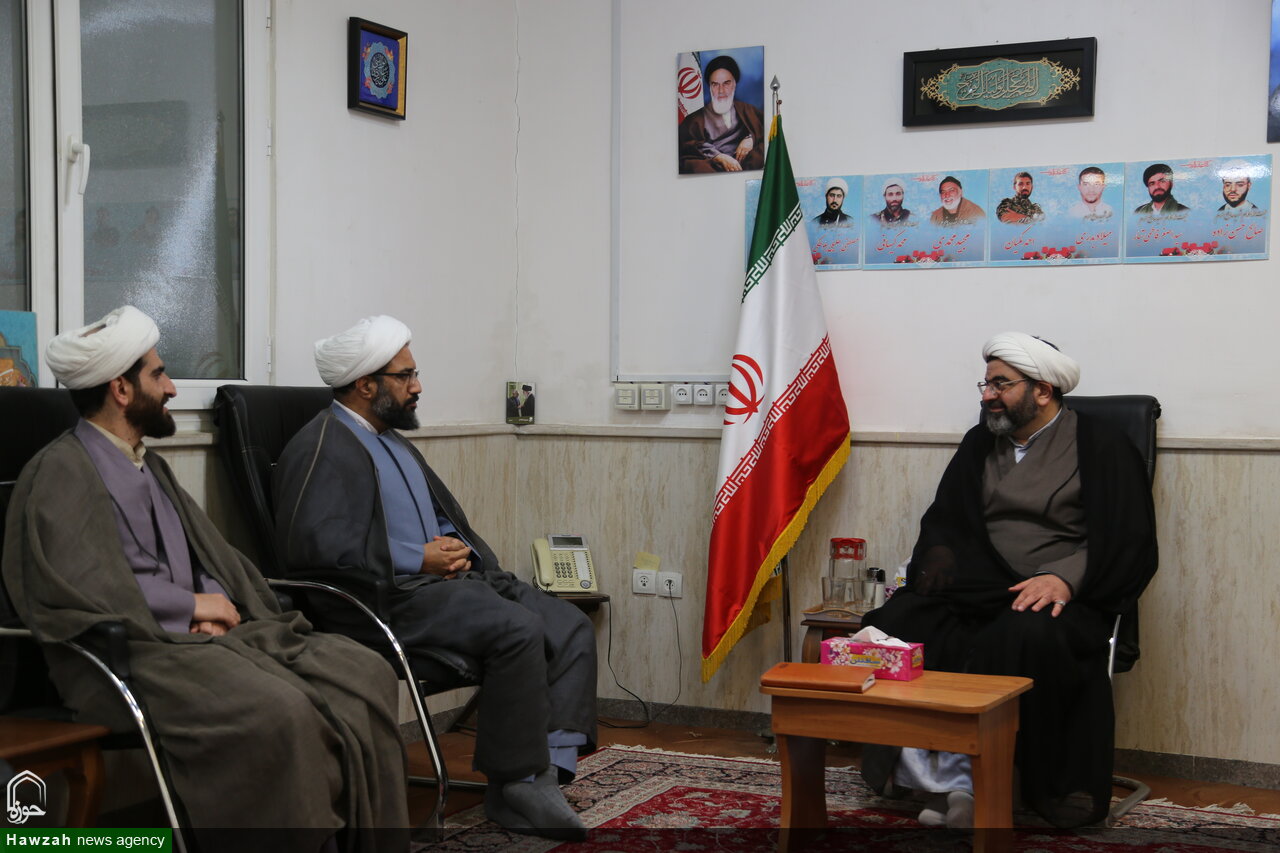 تصاویر/ دیدار مسئول دفتر نمایندگی ولی فقیه در سپاه حضرت ولیعصر (عج) استان خوزستان با مدیر حوزه علمیه استان