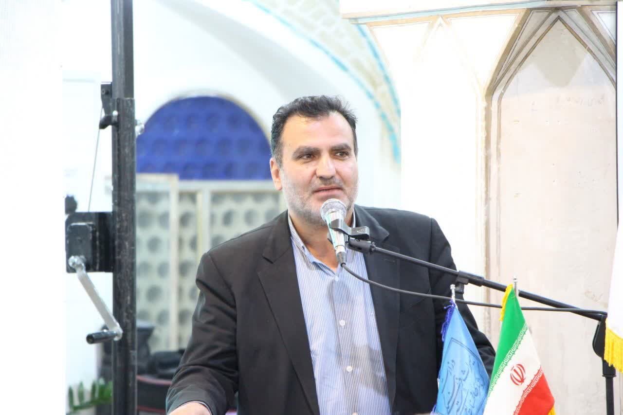 باغ کتاب کاشان به همت خیران احداث می‌شود/ کتابداران میراث‌داران گنجینه دانش هستند