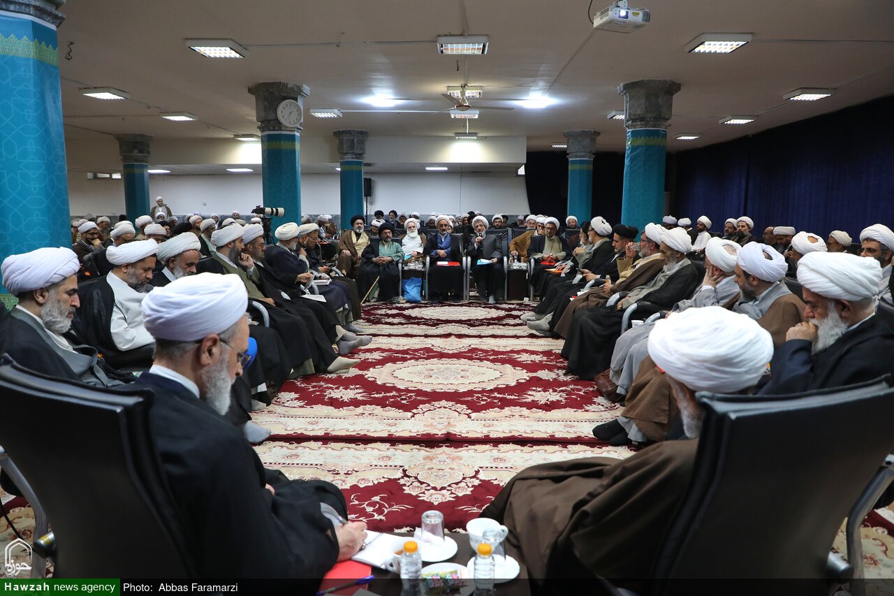 توسعه بیسابقه ظرفیتهای علوم عقلی در حوزه؛ از تدوین ۳۰ رشته جدید تا ابلاغ آییننامه دروس خارج فلسفی در سال جدید