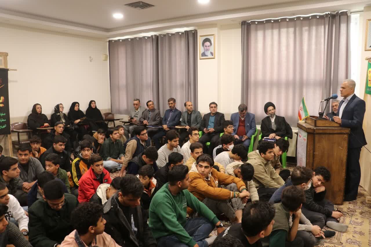 تقویت فرهنگ عمومی از وظایف اصلی مدیریت شهری است