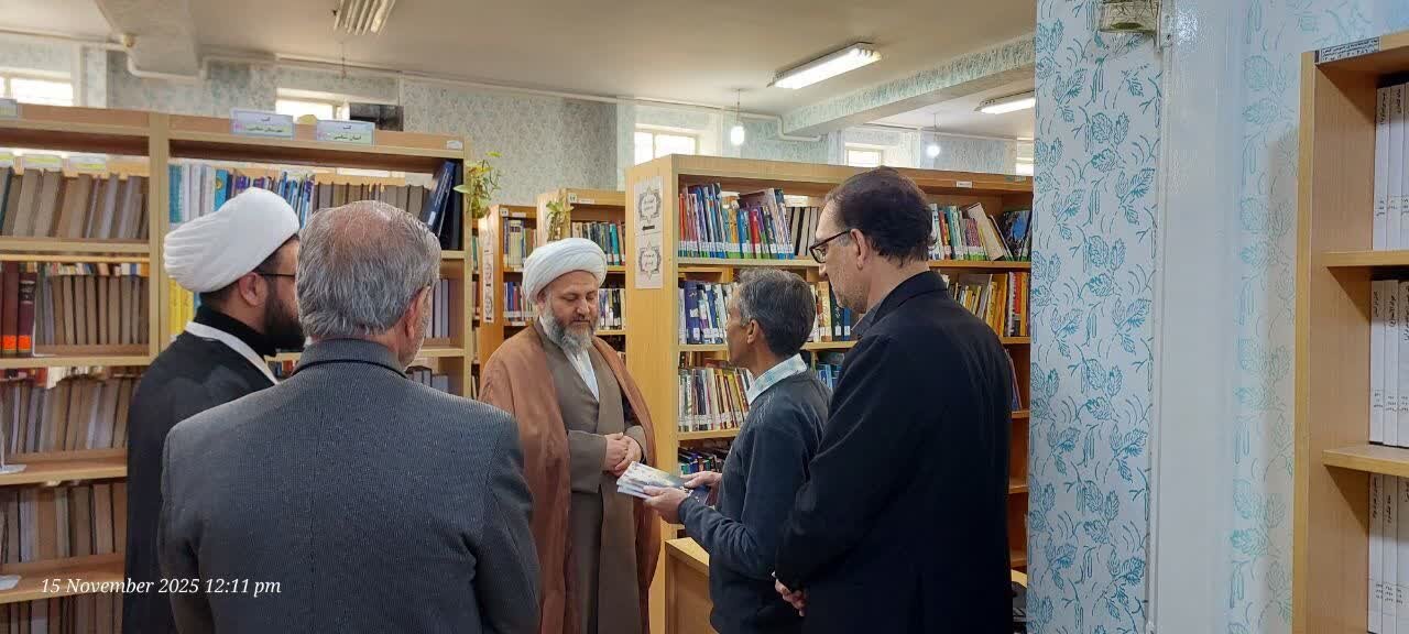 «کتاب» نردبانی برای تعالی انسان است