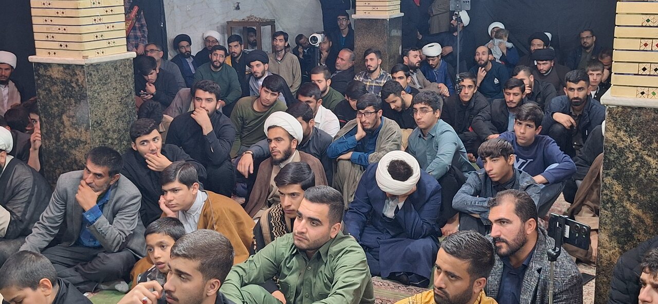 شبی با شهدا در مدرسه علمیه یاسوج؛