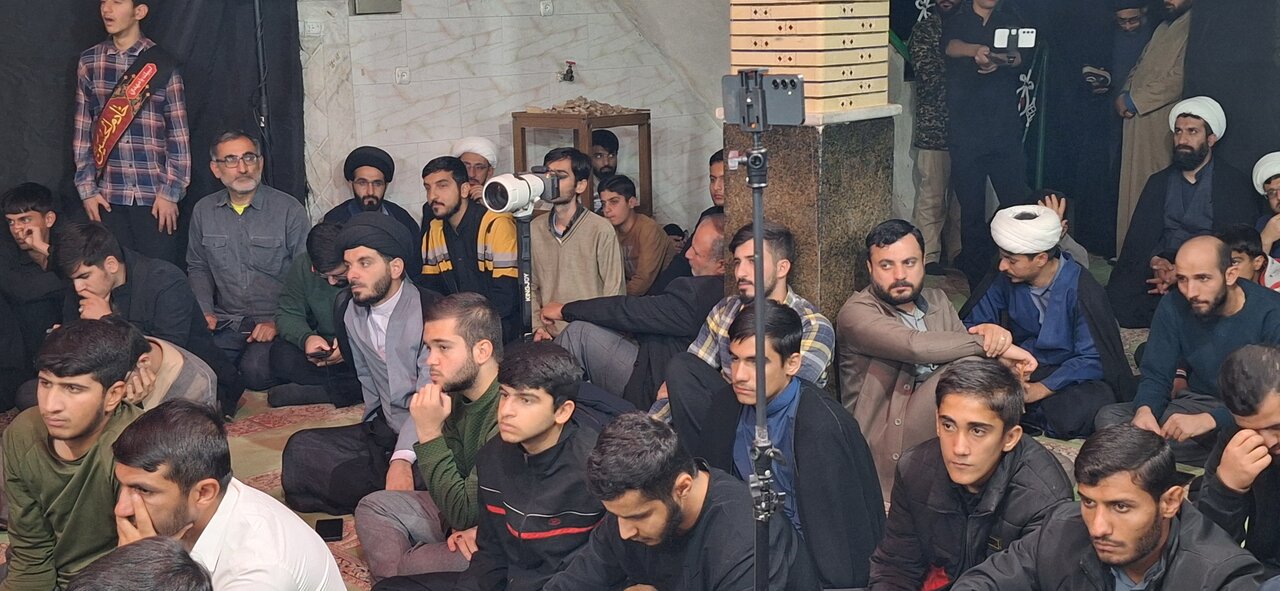 شبی با شهدا در مدرسه علمیه یاسوج؛