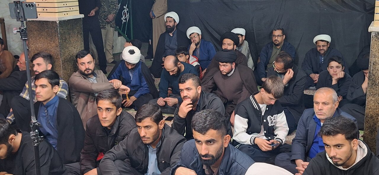 شبی با شهدا در مدرسه علمیه یاسوج؛