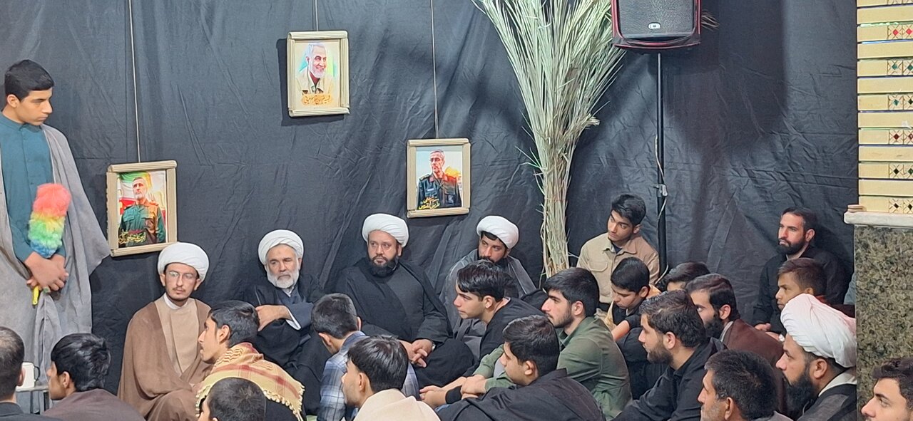 شبی با شهدا در مدرسه علمیه یاسوج؛