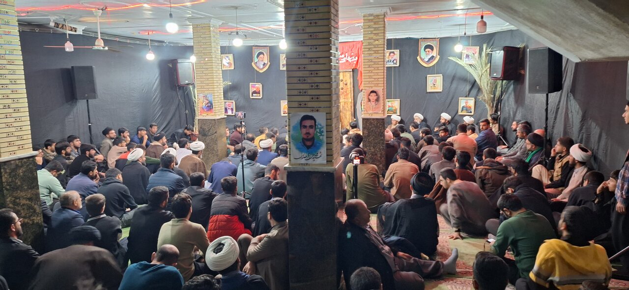 شبی با شهدا در مدرسه علمیه یاسوج؛