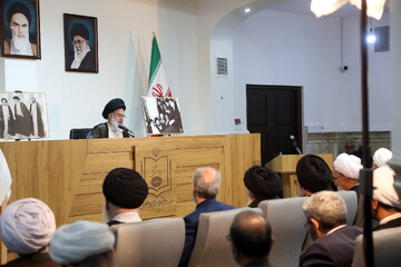 آیت‌الله مقتدایی شخصیتی ایستاده در میدان و خدمتگزار انقلاب اسلامی است