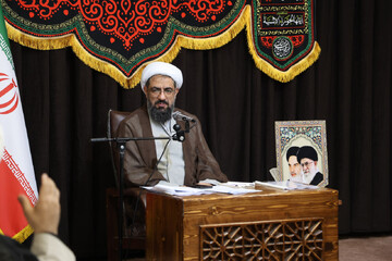 دینداری واقعی در پذیرش ولایت و روح انقلابی نهفته است