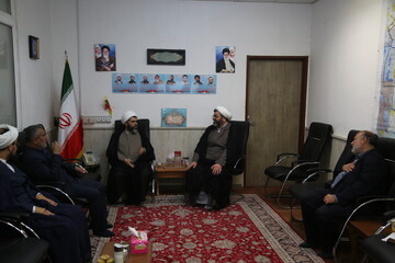 تصاویر/ دیدار نماینده مردم شادگان در مجلس شورای اسلامی با مدیر حوزه علمیه خوزستان