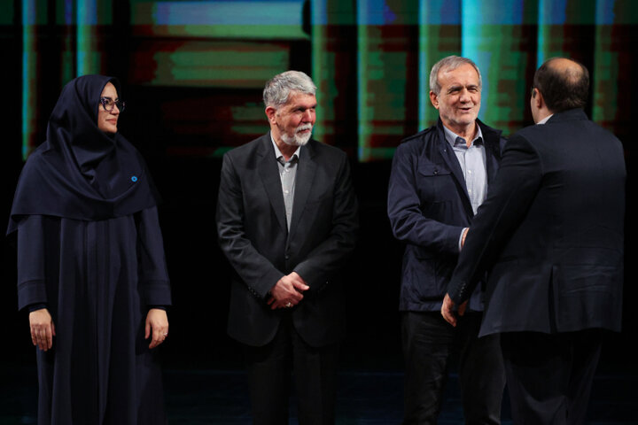 تصاویر/ آیین گرامیداشت روز کتاب، کتابخوانی و کتابدار با حضور رئیس جمهور