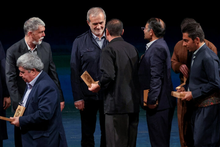 تصاویر/ آیین گرامیداشت روز کتاب، کتابخوانی و کتابدار با حضور رئیس جمهور